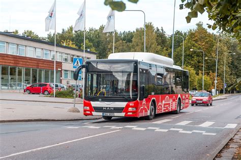 autobusi rīga tartu.